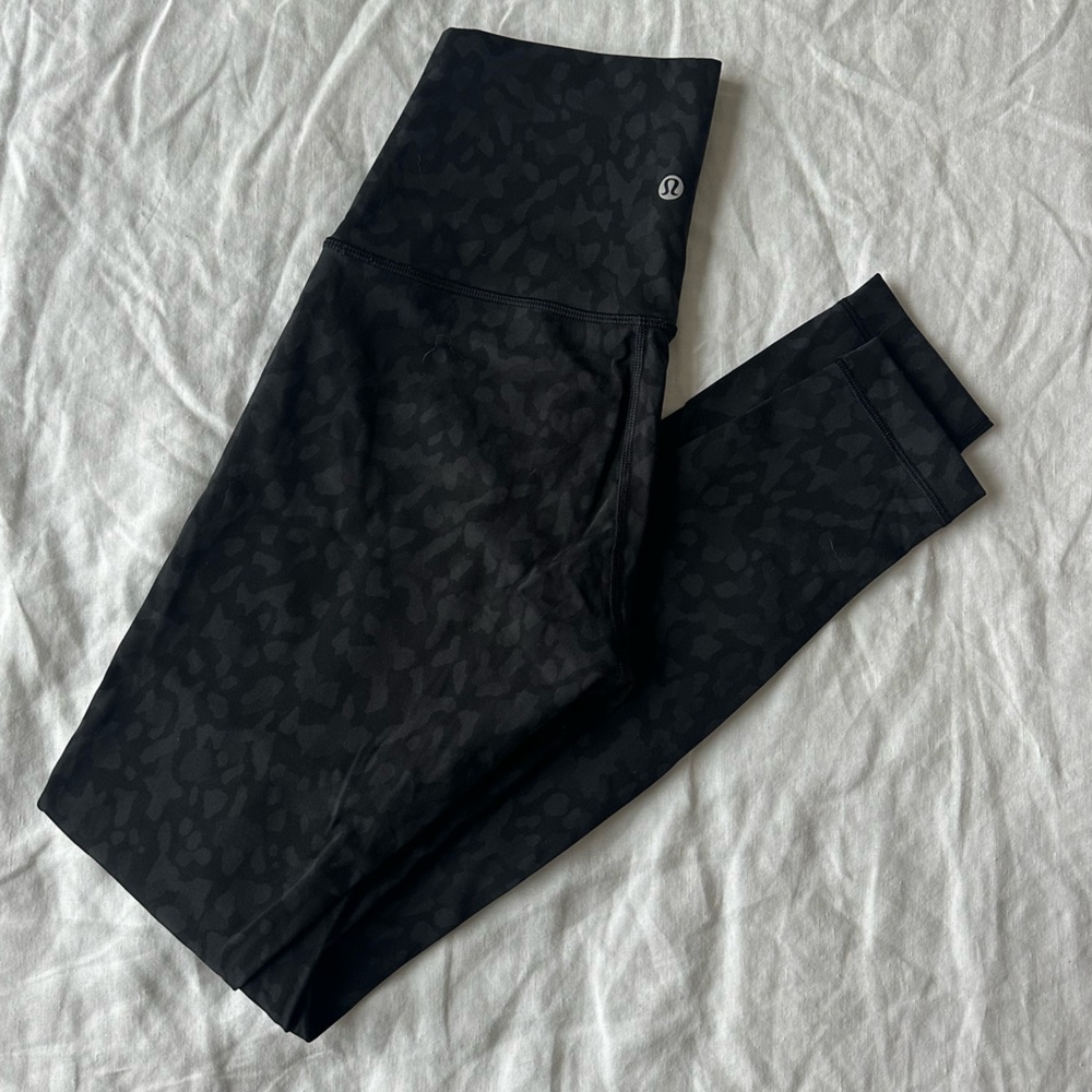 lululemon Align Leggings - size 6 - black/grey leopard print